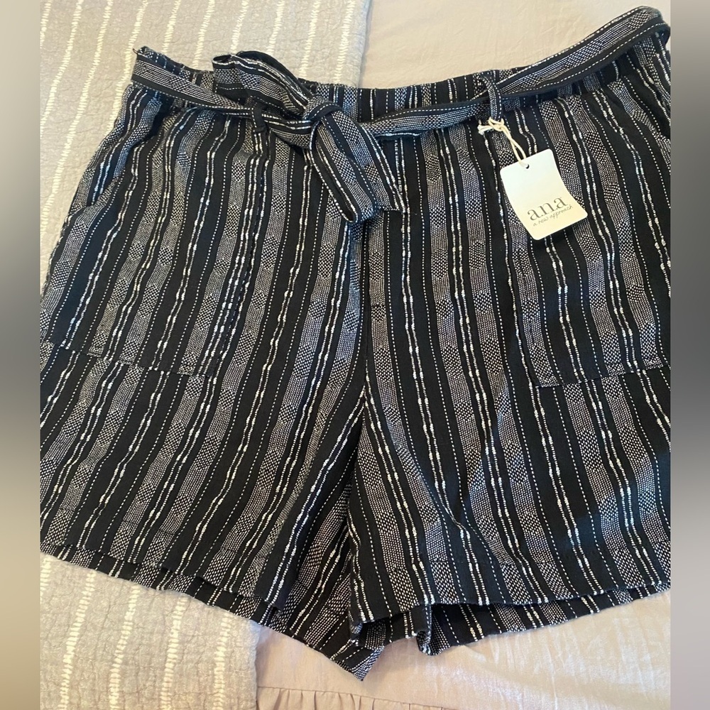 Ana A New Approach Womens SZ XXL Linen Blend Black Stripe Hi Rise Belted Shorts